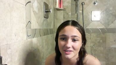 avaowenss Naked Wall Dildo Try Out Chaturbate