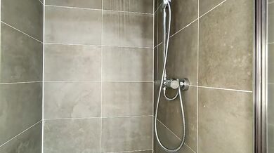 taliavaine Topless Handbra Chaturbate