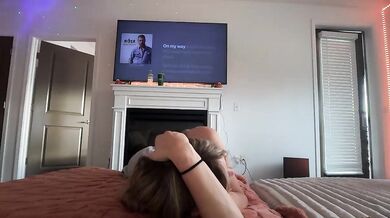 chloeros3e Handbra Tease Chaturbate