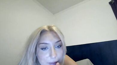 madiexcuslive Toy Pussy Play Naked Chaturbate