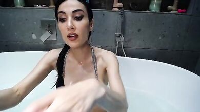 sophia-moore Flirt4free Bath Show Boobs