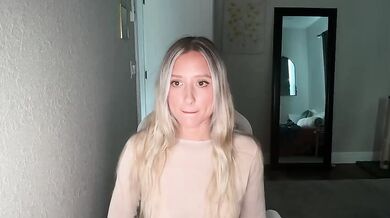 alex499990 Topless Strip Boobs Show Chaturbate