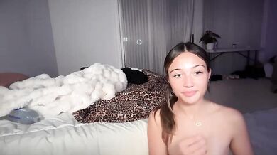 avaowenss Wet Shirt Chaturbate