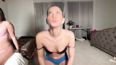 madisontaylorr kendallmonroee Teens Cam Chaturbate