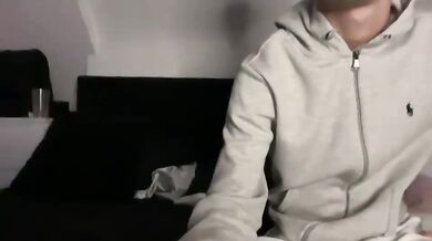 lz_britboy Pussy Show in Doggy Chaturbate