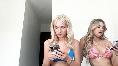 roxyrain2736 Almost Nipslip Chaturbate