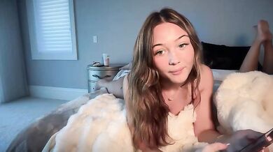 avaowenss Sloppy Dildo Suck & Ass Thong Shake Chaturbate