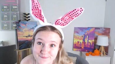 emilyhewell Chaturbate Ice & Oil Boobs