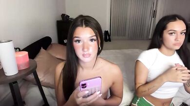 alexajefferies Topless Handbra Tease & Ass Bend Chaturbate