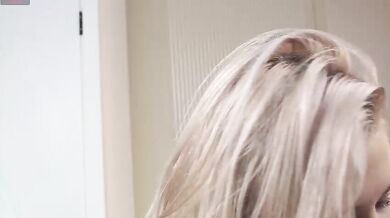 Blonde Teen Finger Pussy On Cam