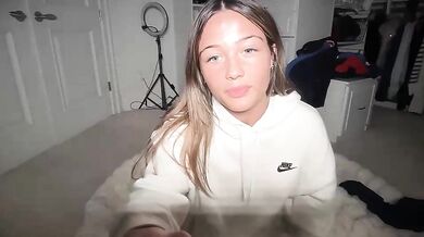 avaowenss Camshow Thong Ass Chaturbate