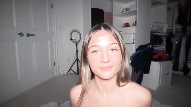 avaowenss Rub Pussy in Cameltoe Chaturbate