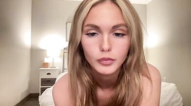 imkyliee Chaturbate Pussy Rub