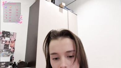 hoaarisa Oil Body Topless Tits Show Chaturbate