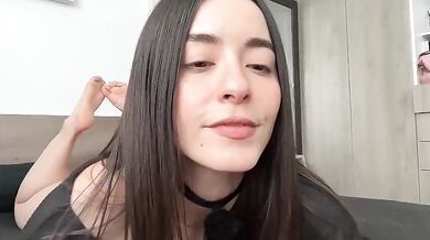 emyii Make Pussy Squirt Chaturbate