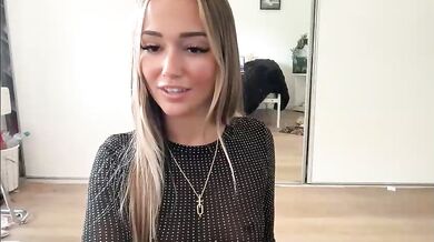 luvlivvyy Transparent Shirt & Wet Shirt Show Chaturbate