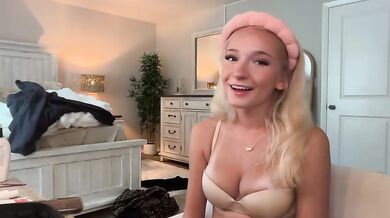 roxyrain2736 Flashing Boobs Chaturbate