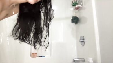 elenalovexxx Boobs & Pussy Slip after Shower Chaturbate