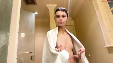 clairewalker Naked Shower Teen Chaturbate