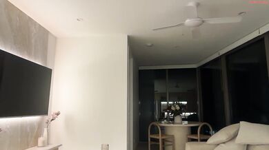 oliviabrookess Big Ass Bend Over & Tits Flash Chaturbate