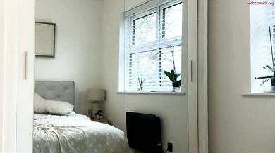 rosebella_ White Top & Thong Ass Show Chaturbate