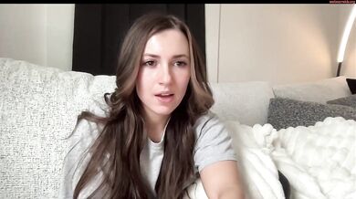 laylahlaylah1 Flash Ass & Boobs Chaturbate