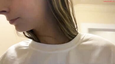 clairewalkerrr Naked Makeout with alyssa in Shower Chaturbate