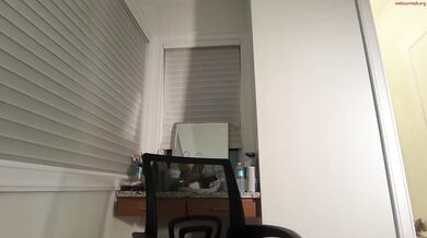 lauramaexo Chaturbate Flash Tits & Ass Show