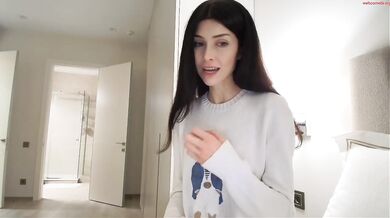 milla_bella Skinny Babe Nude Strip Chaturbate