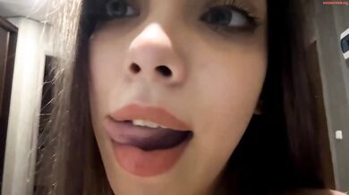 vasilikithilges Chaturbate Topless Firm Teen Boobs Flash