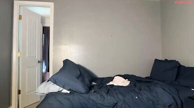 ellalowe Chaturbate Slim Teen Show Tits & Ass