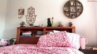 kittengirlxo Wet Shirt & Topless Tease Chaturbate