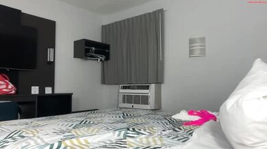 korinaluvv Dildo Ride Teen Chaturbate