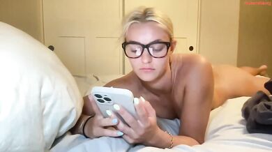 chloexbabe Chaturbate Barely Legal Blonde Naked