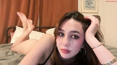 isabellelayla Strip Topless Natural Tits Chaturbate