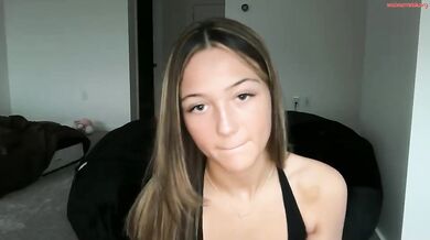 avaowens Upskirt Dress Ass Thong & Handbra Tits Chaturbate