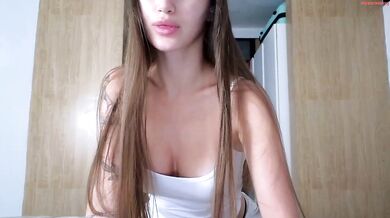 tootightwithbra Natural Beauty Naked Oily Body Chaturbate