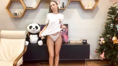 birgitgutting Chaturbate Teen Wet Shirt & Handbra Tease