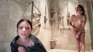 miamoorexo hannahtaylorr Topless Shower Chaturbate