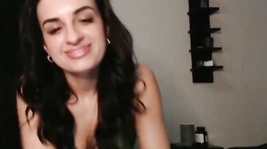 itslauraxo Chaturbate Dance in Lingerie