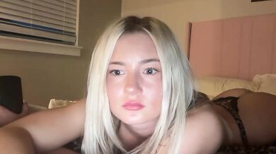 destinyyluvv Teen Nude Strip Big Tits Chaturbate