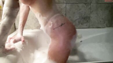 gigikerr Chaturbate Bath & Flash Boobs