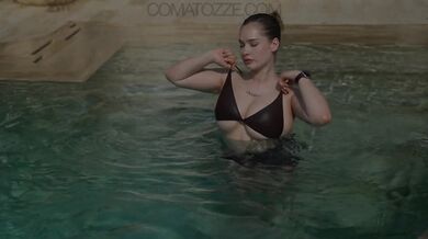 Comatozze Fansly Fucks Poolboy