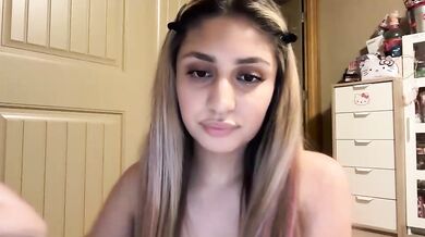 daniellarae1 Chaturbate New Teen Flash Tits