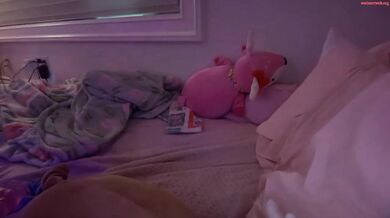 kateharperr Nude Pussy Rub & Pillow Grinding Chaturbate