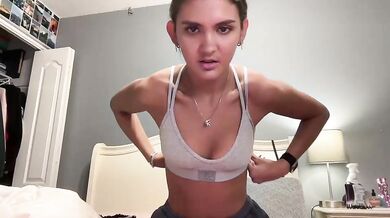 haleystonee Slim 18 Year Old Tease Cam Chaturbate