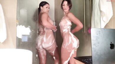 ava__bbyxo ava_delightt Shower Show Chaturbate