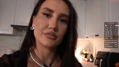 ezra GirlGirl Kitchen Pussy Play Chaturbate