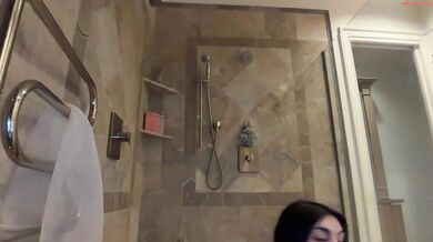 emilyparkerrr maddieblair1 Shower Cam Flash Tits in End Chaturbate