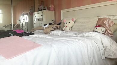 itsdaisypink Chaturbate Topless Strip & Pussy Flash